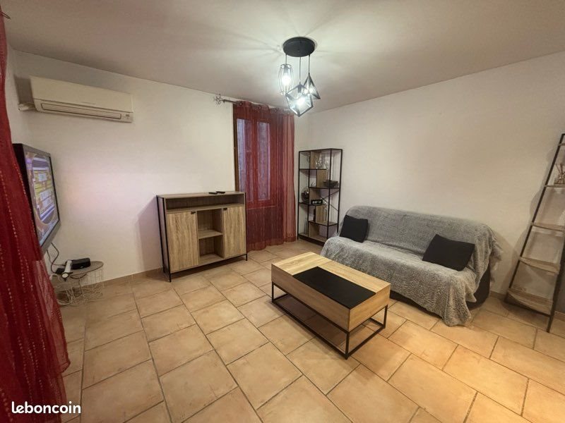 Appartement à louer, 60m², Saint-Paul-Trois-Châteaux