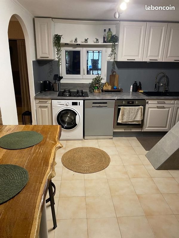 Appartement à louer, 70m², Ajaccio