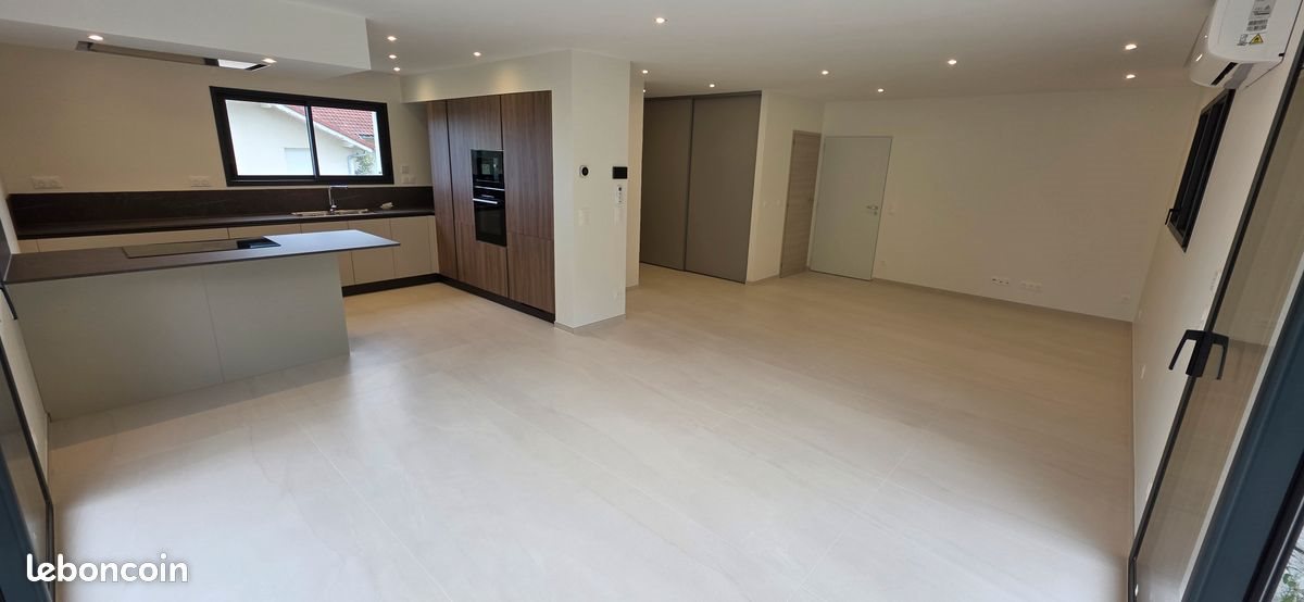 Maison à louer, 125m², Vétraz-Monthoux