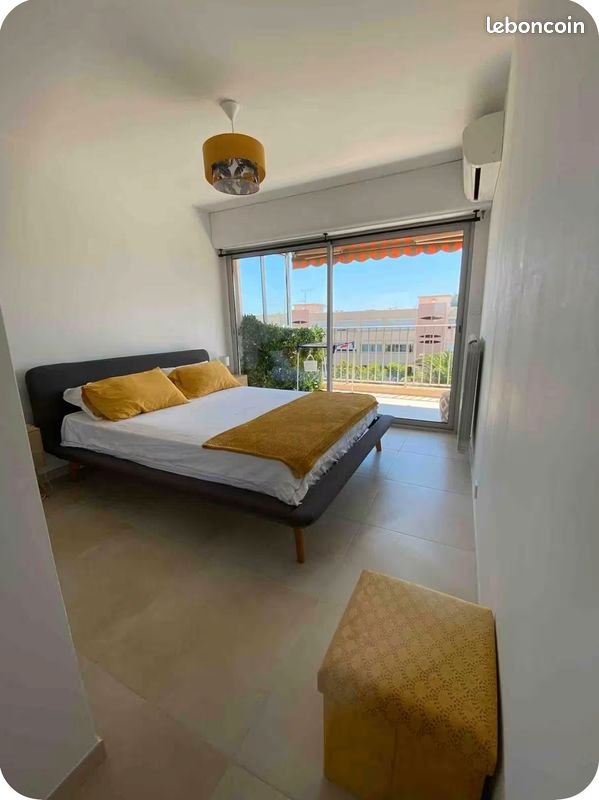 Appartement à louer, 85m², Antibes