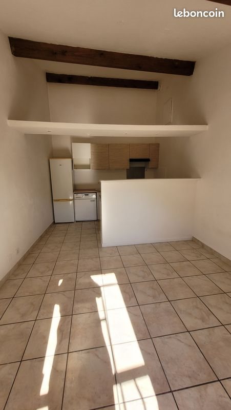 Appartement à louer, 58m², Méounes-lès-Montrieux