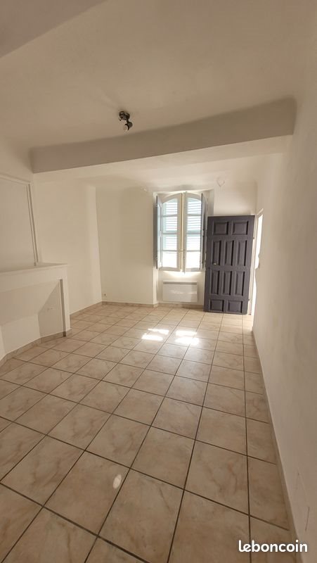 Appartement à louer, 58m², Méounes-lès-Montrieux