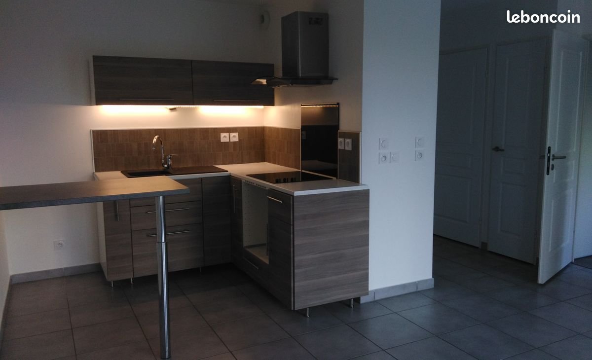 Appartement à louer, 44m², Saint-Egrève