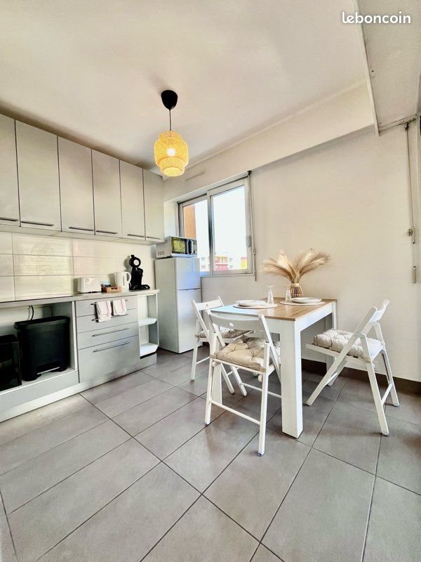 Appartement à louer, 31m², Antibes