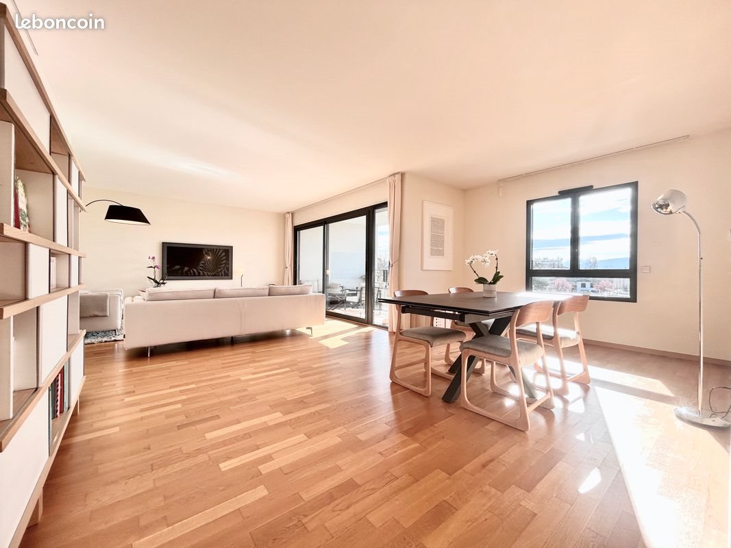 Appartement à louer, 133m², Saint-Genis-Pouilly