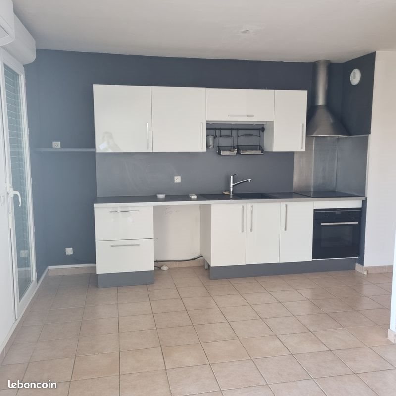 Appartement à louer, 68m², Morières-lès-Avignon
