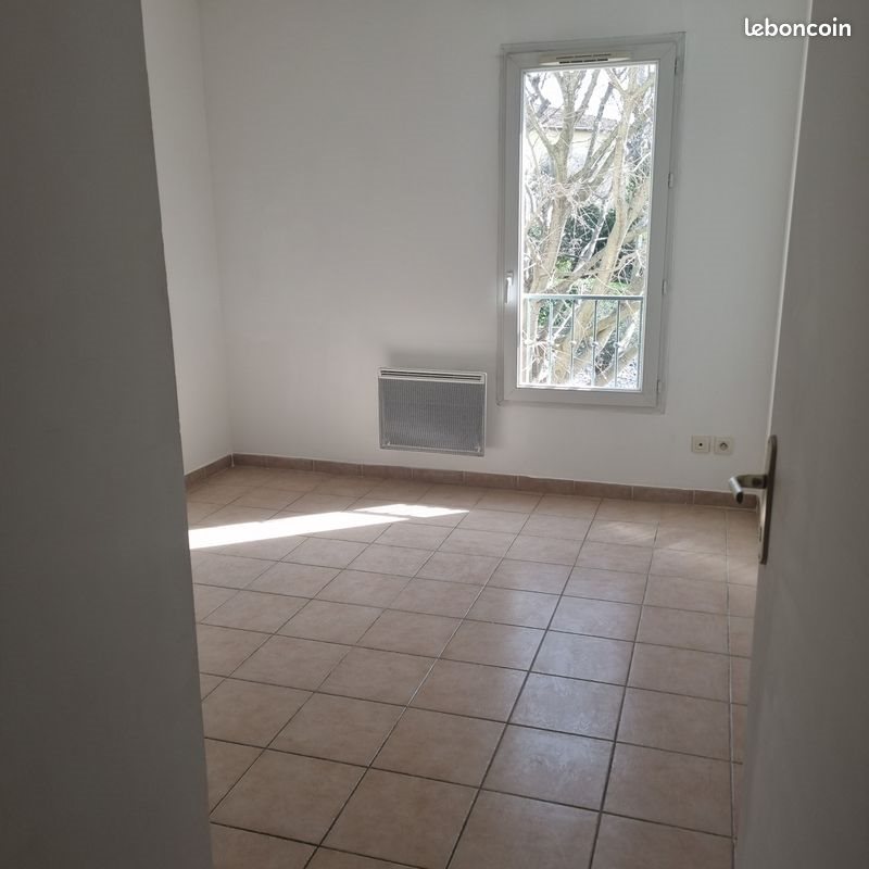Appartement à louer, 68m², Morières-lès-Avignon