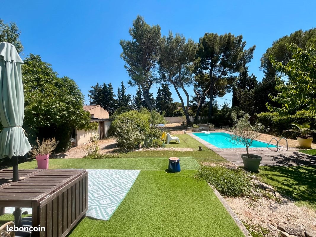 Maison à vendre, 94m², Châteauneuf-de-Gadagne