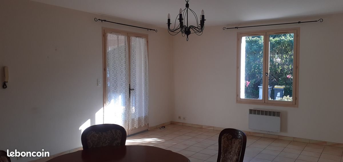 Appartement à louer, 75m², Malaucène