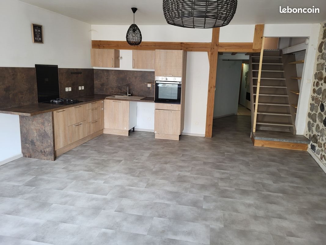 Appartement à louer, 107m², Vals-les-Bains