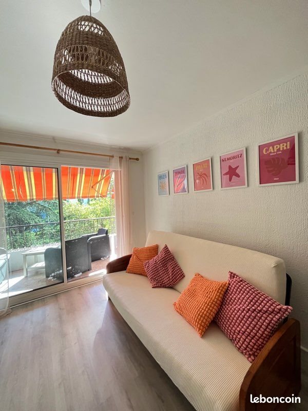 Appartement à louer, 30m², Sanary-sur-Mer