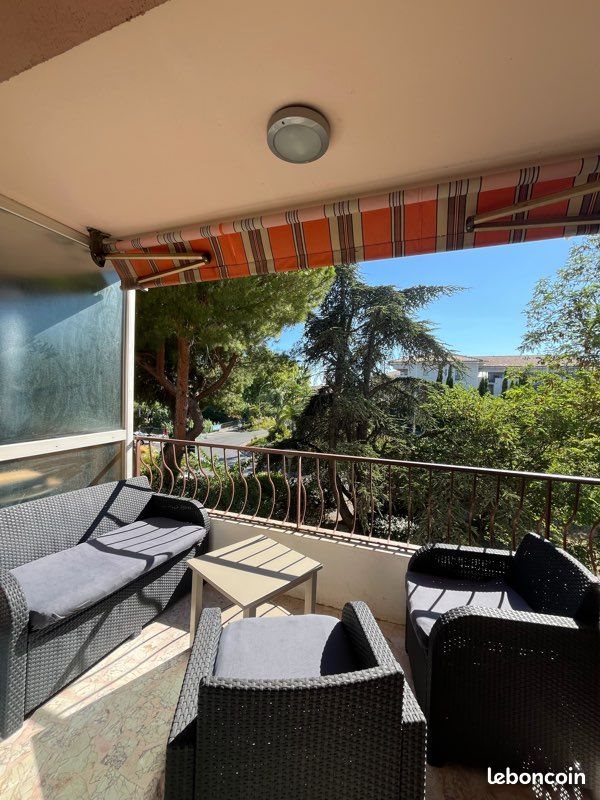 Appartement à louer, 30m², Sanary-sur-Mer