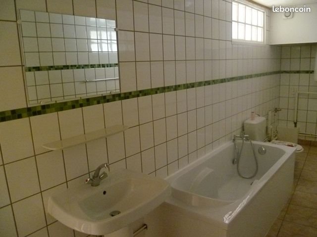 Appartement à louer, 100m², Colombier-Fontaine