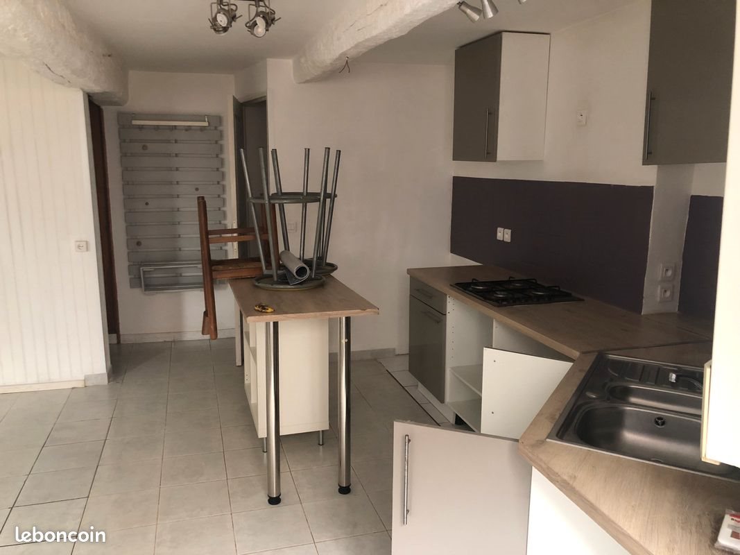 Maison à louer, 85m², Espondeilhan