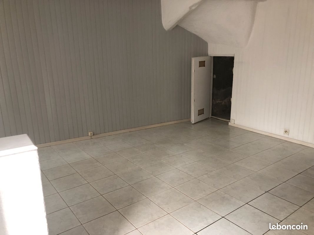 Maison à louer, 85m², Espondeilhan