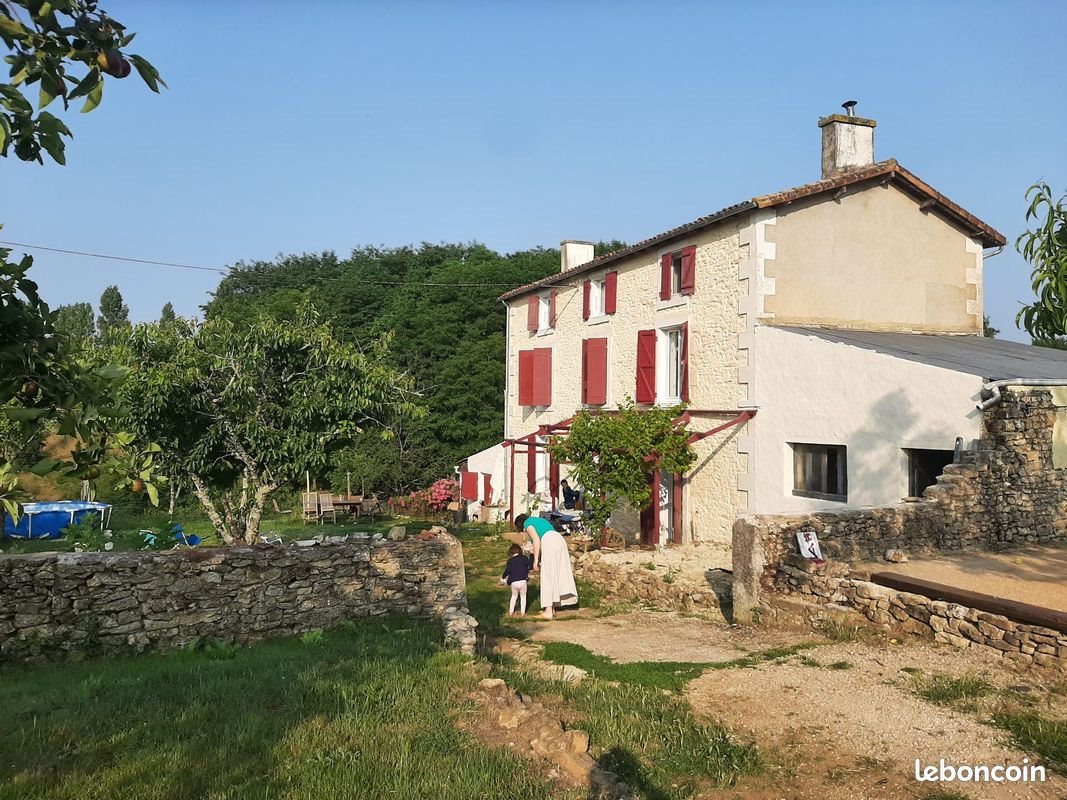 Maison à louer, 200m², Saivres