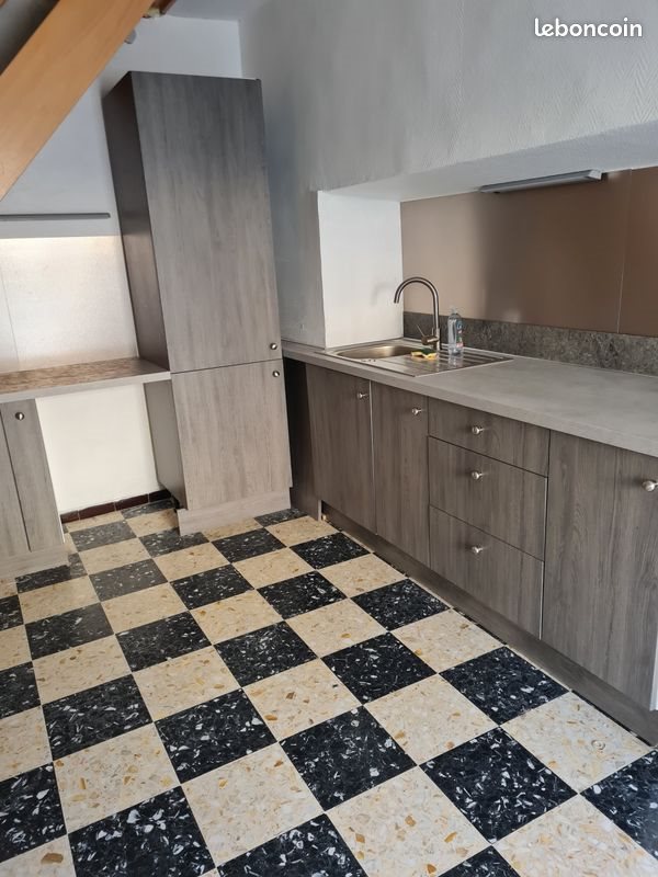Maison à louer, 80m², Peipin