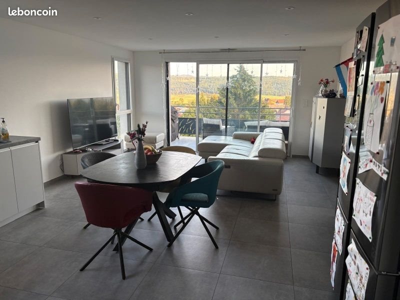Appartement à louer, 70m², Orchamps-Vennes