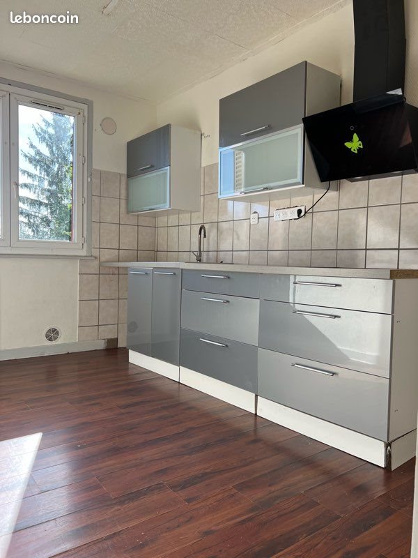 Maison à louer, 90m², La Monnerie-le-Montel