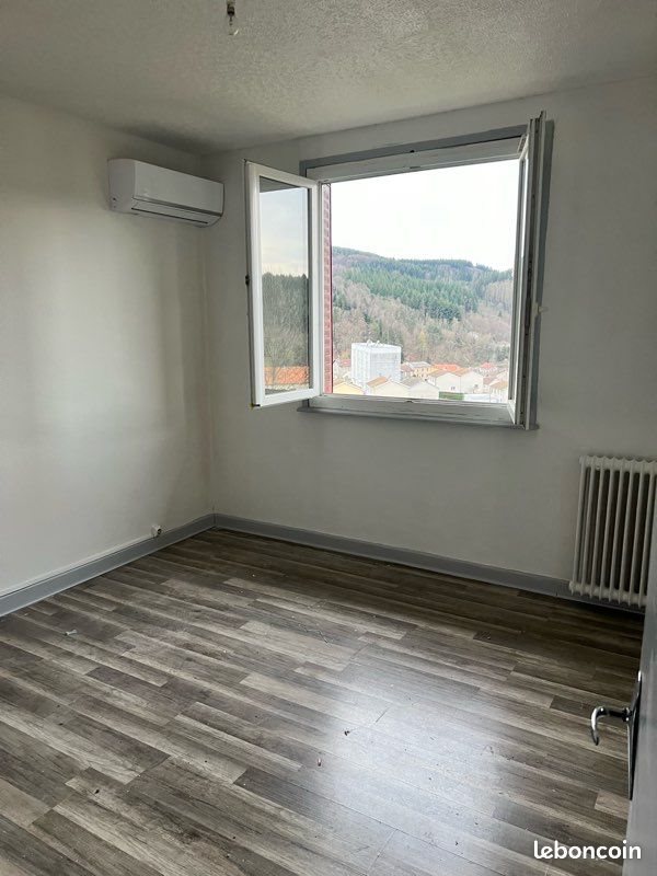 Maison à louer, 90m², La Monnerie-le-Montel