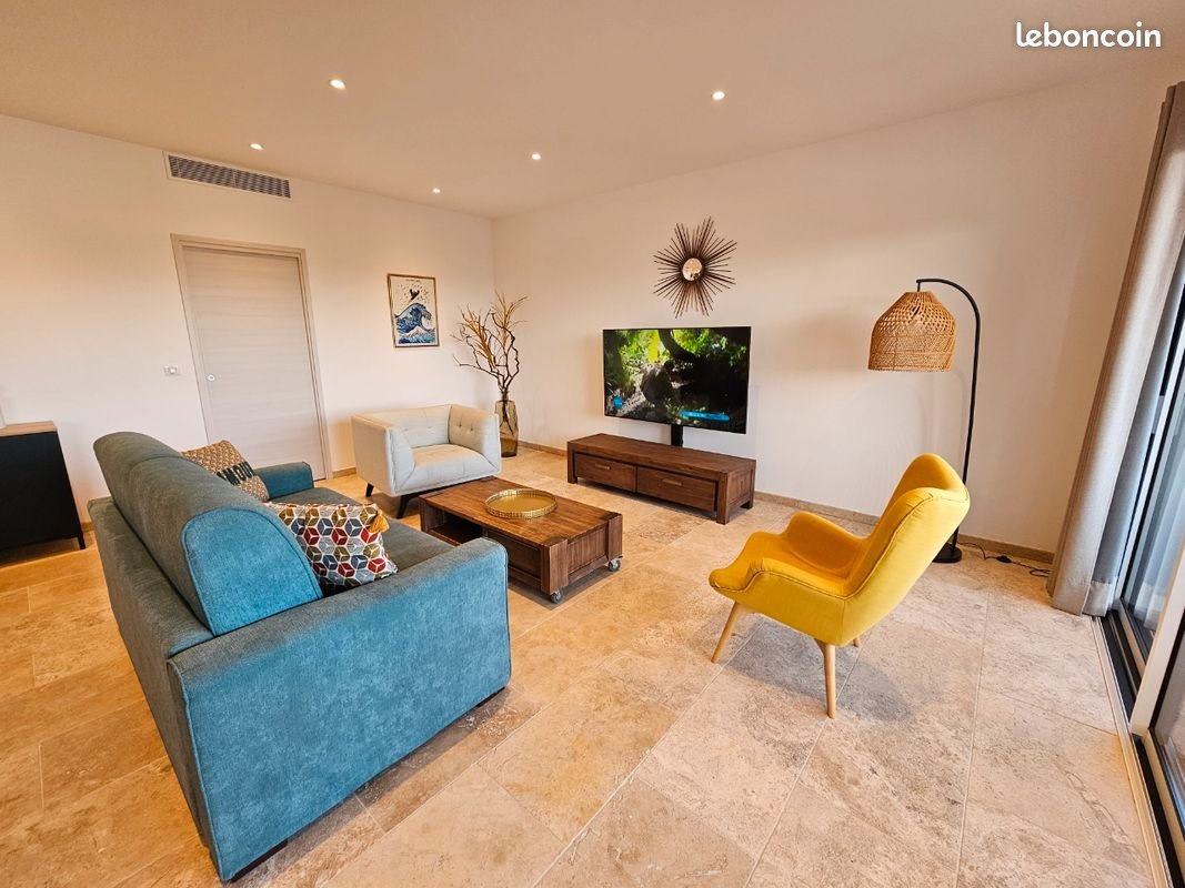 Appartement à louer, 100m², Porto-Vecchio