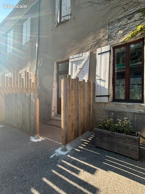 Appartement à louer, 28m², Aubenas