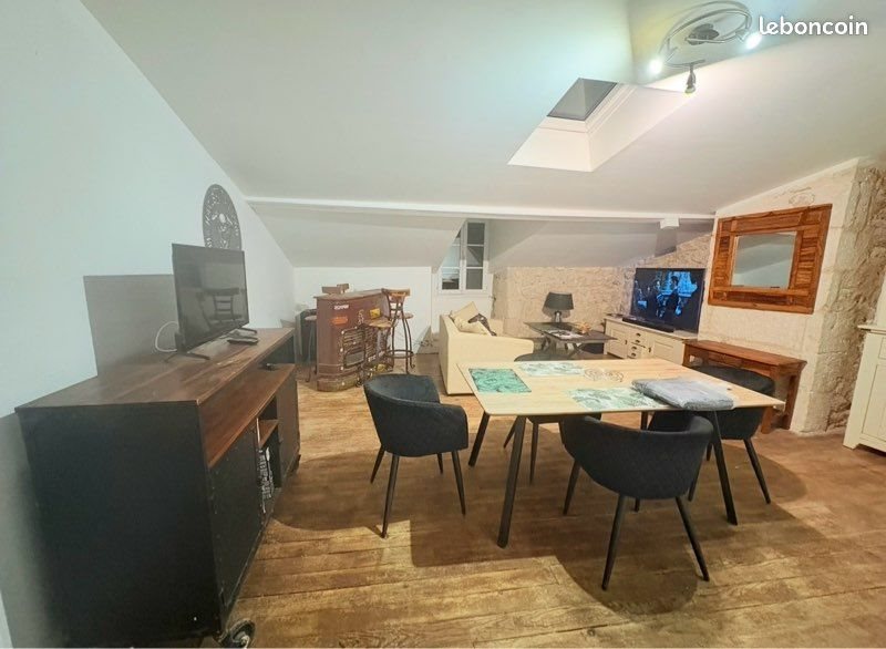 Appartement à louer, 70m², Saintes