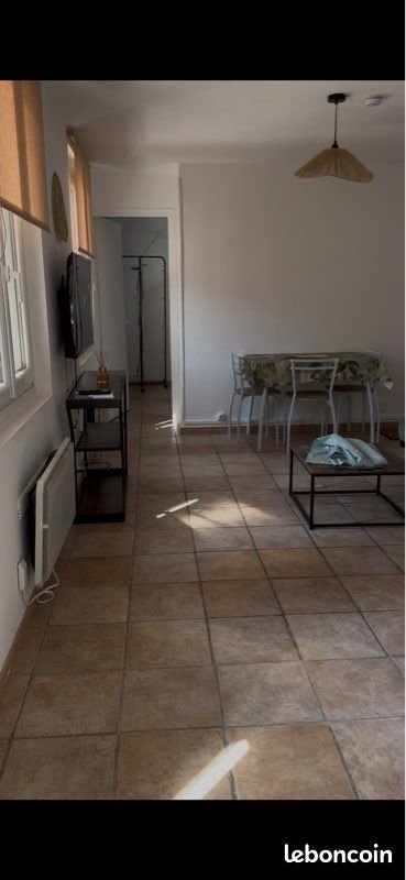 Appartement à louer, 38m², Nîmes
