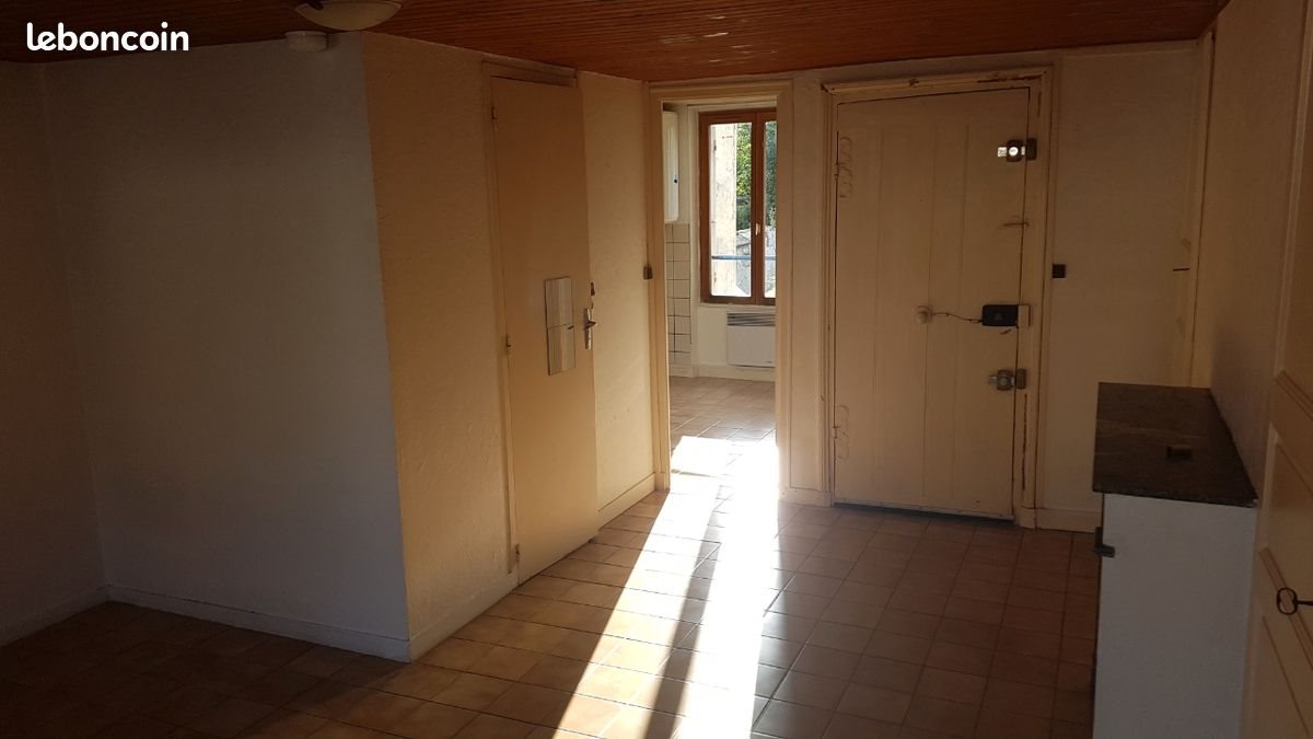 Appartement à louer, 28m², Faremoutiers