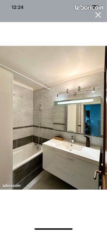 Appartement à louer, 66m², Grasse
