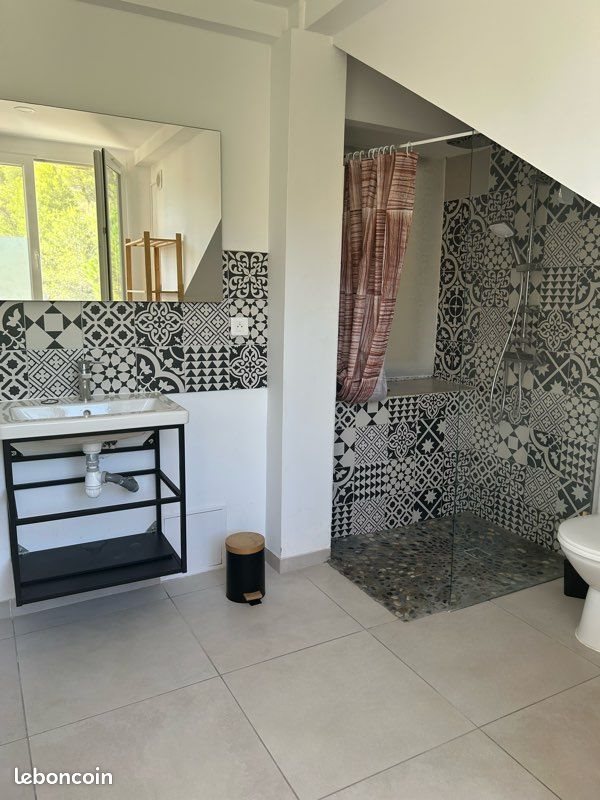 Appartement à louer, 70m², Le Rove