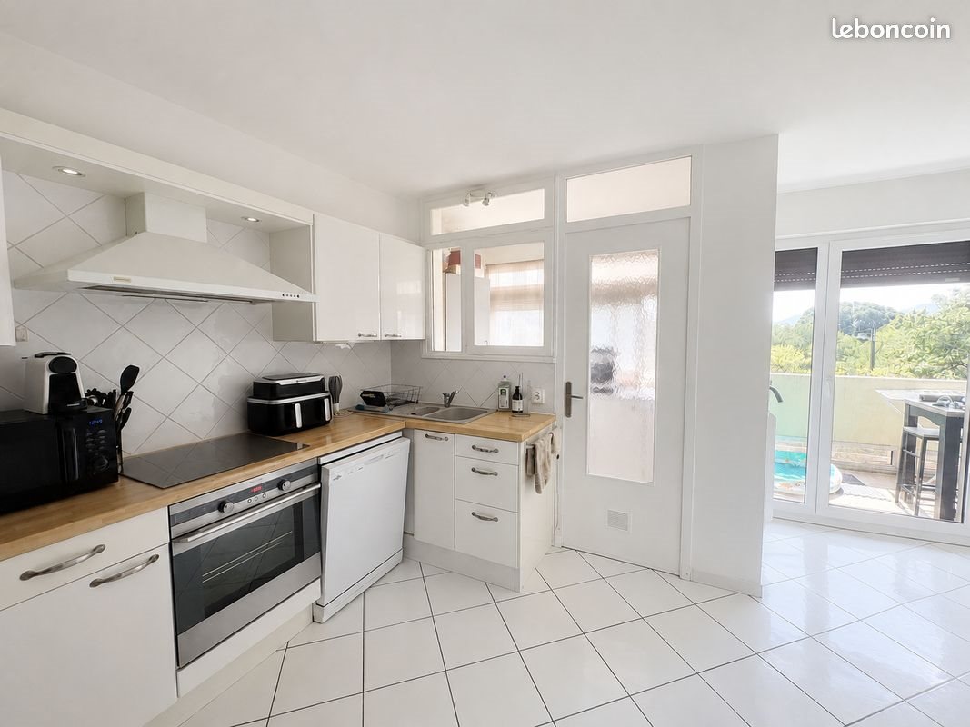 Appartement à louer, 75m², Marseille 12ème