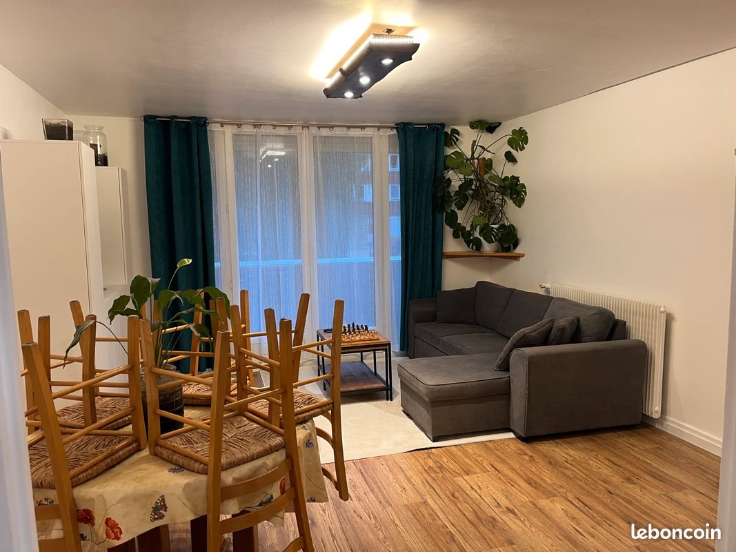 Appartement à louer, 67m², Evry
