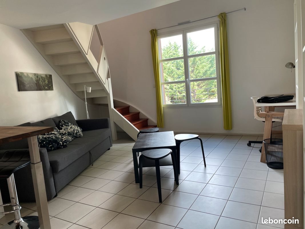 Appartement à louer, 43m², Talence