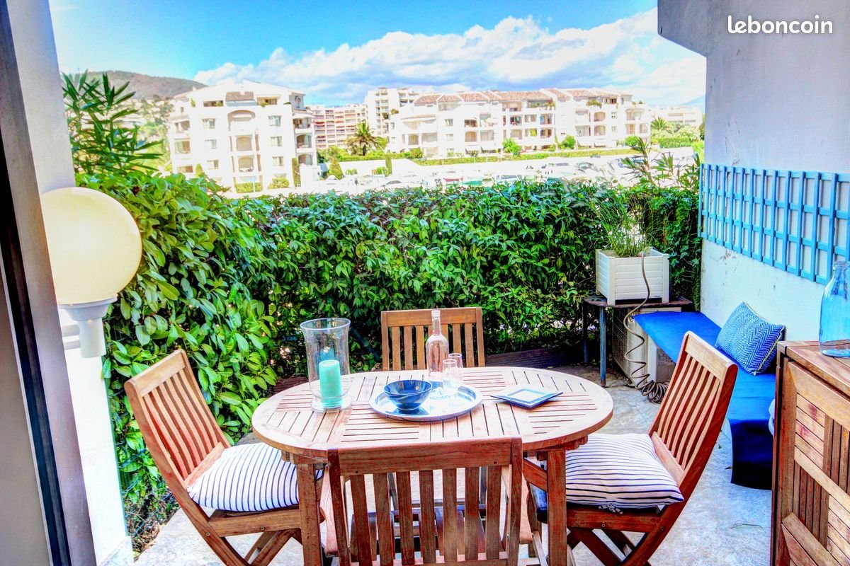 Appartement à louer, 20m², Mandelieu-la-Napoule