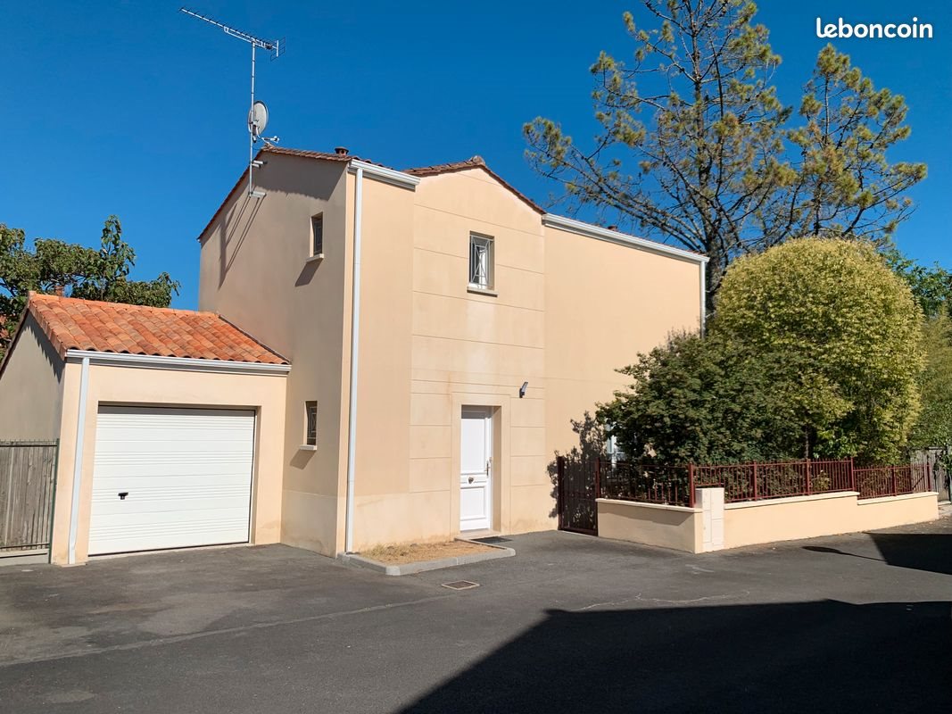 Maison à vendre, 93m², Gond-Pontouvre