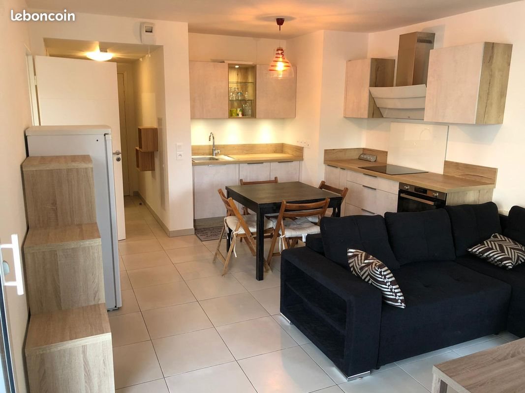 Appartement à louer, 42m², Antibes