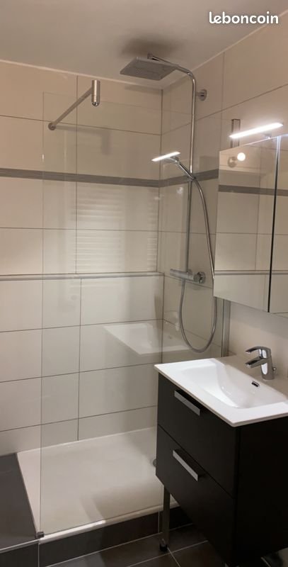 Appartement à vendre, 65m², Décines-Charpieu