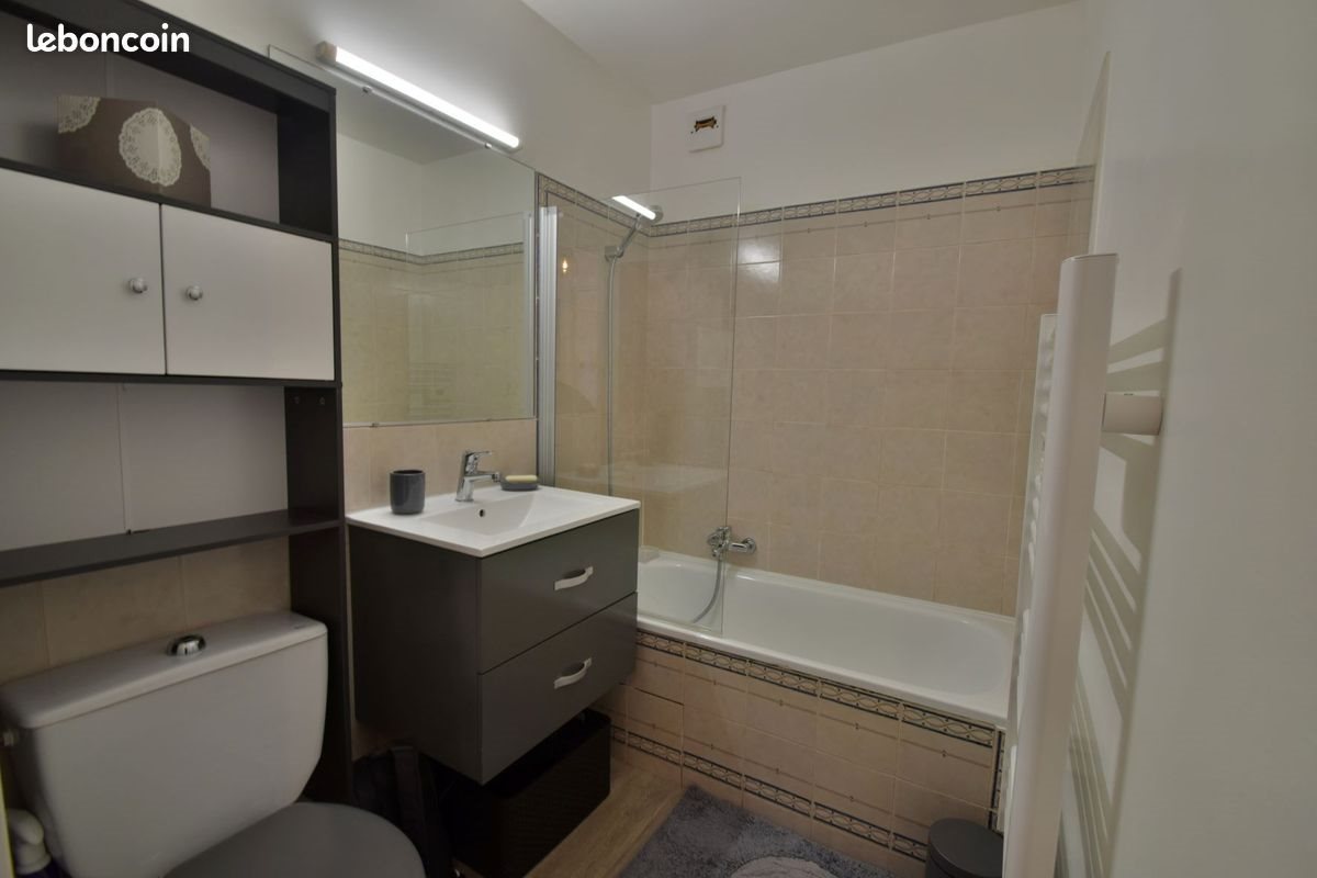 Appartement à louer, 25m², Fréjus