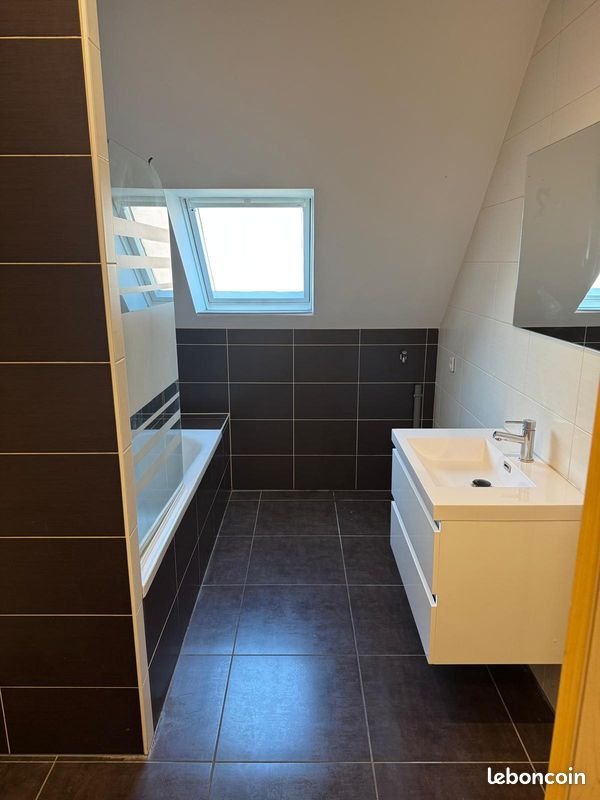 Appartement à louer, 75m², Hégenheim
