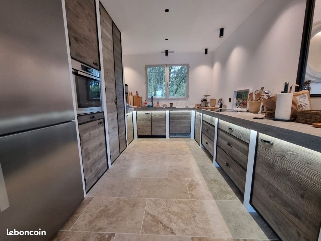 Maison à louer, 136m², Uzès