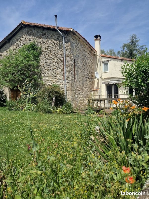 Maison à vendre, 90m², Saint-Laurent-de-Céris