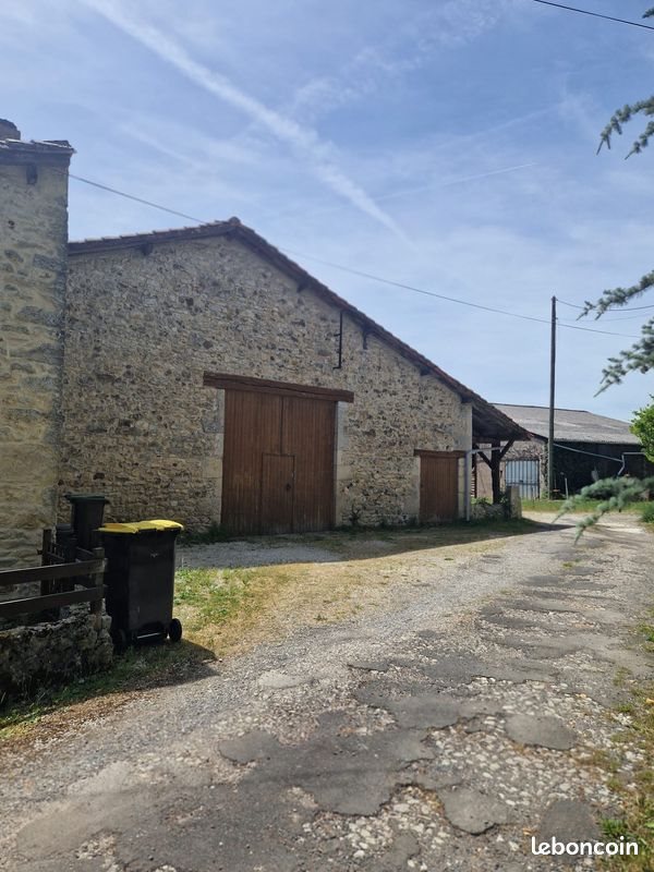 Maison à vendre, 90m², Saint-Laurent-de-Céris