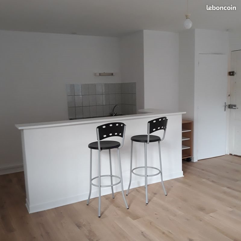 Appartement à louer, 28m², Aurillac