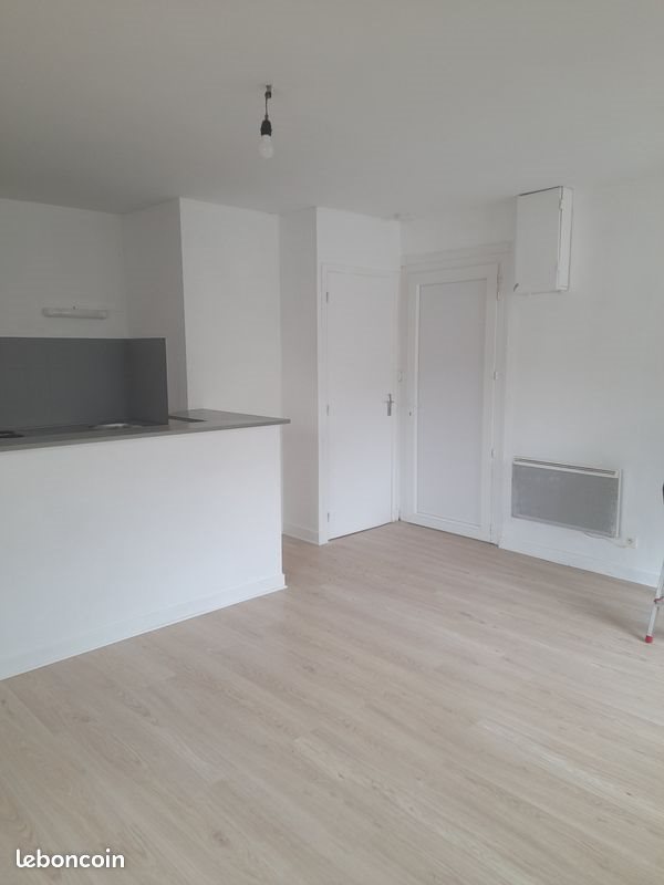 Appartement à louer, 28m², Aurillac