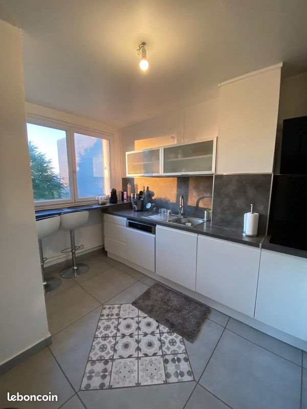 Appartement à louer, 57m², Saint-Cyr-l'Ecole