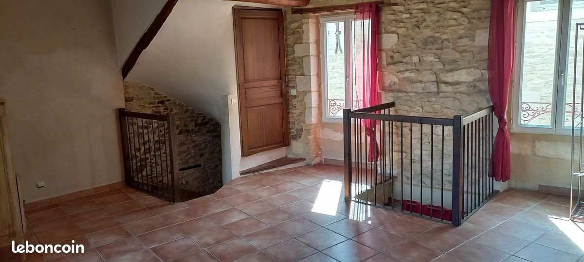 Maison à louer, 110m², Tavel
