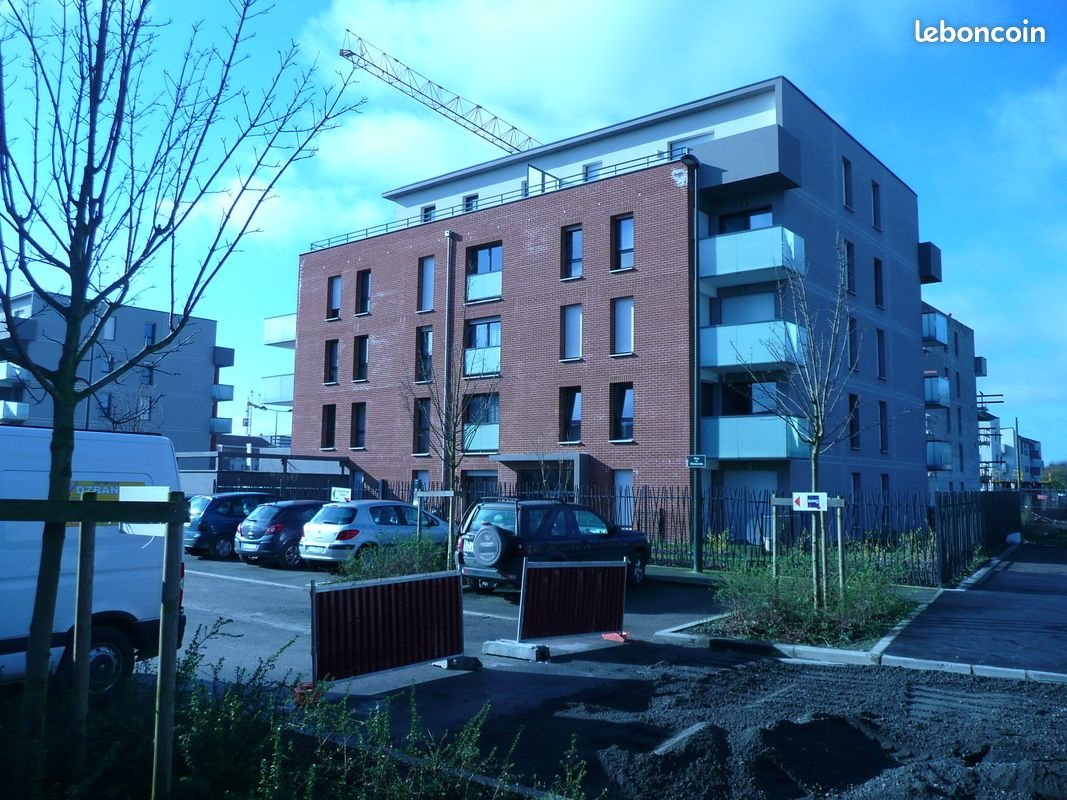 Appartement à louer, 64m², Loos