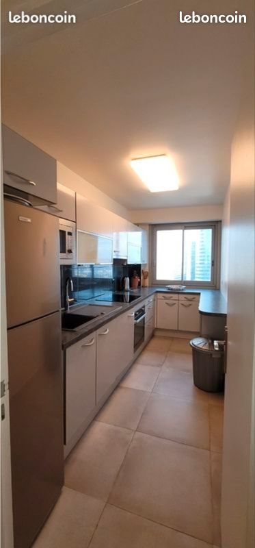 Appartement à louer, 53m², Courbevoie