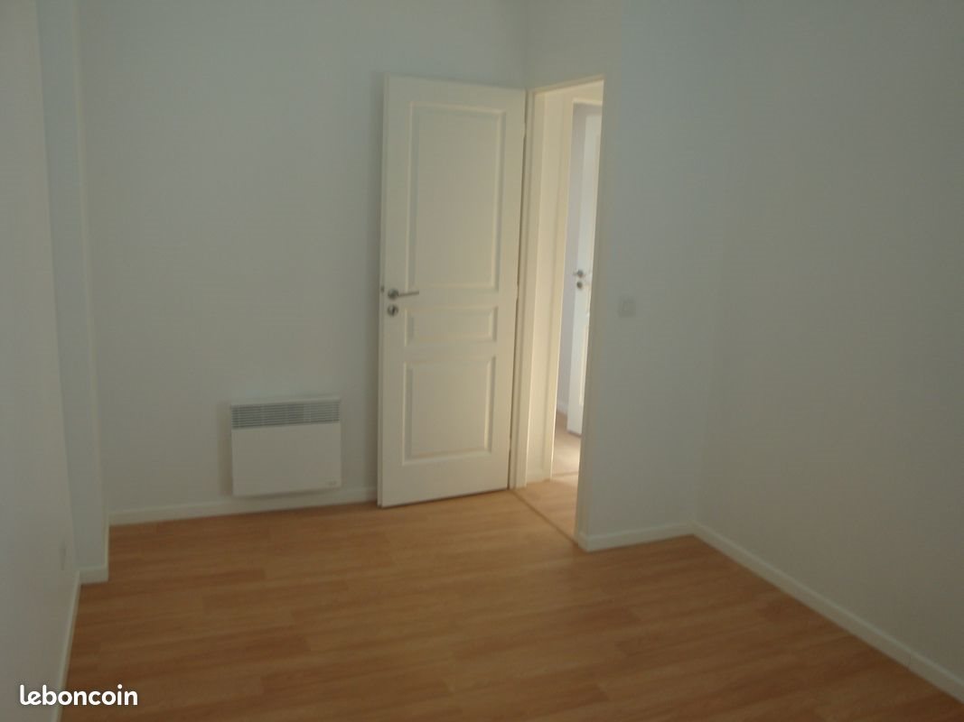 Appartement à louer, 70m², Nay